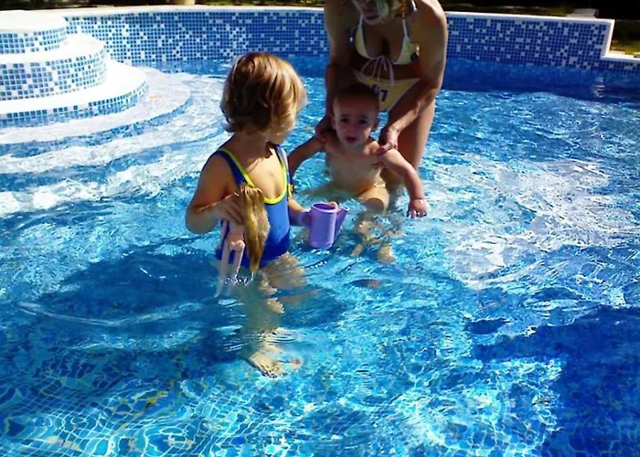 Family Bohema オグニャノヴォ