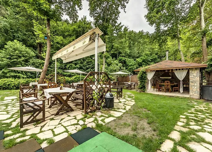 Family Bohema 3* オグニャノヴォ